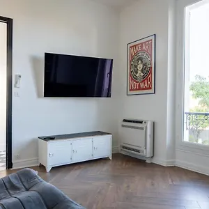 Beautiful W/ Ac - Close To Exhibition & Beach Holiday home